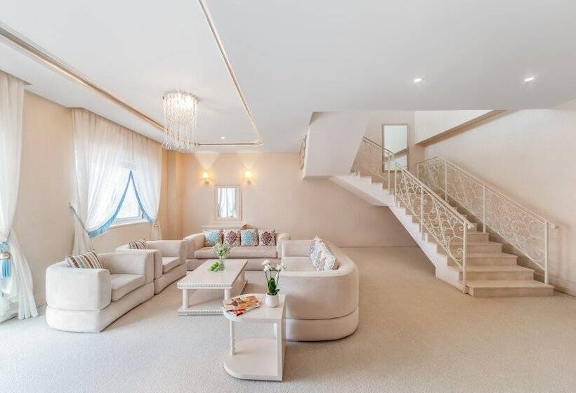 اتاق دوبلکس, Qafqaz Riverside