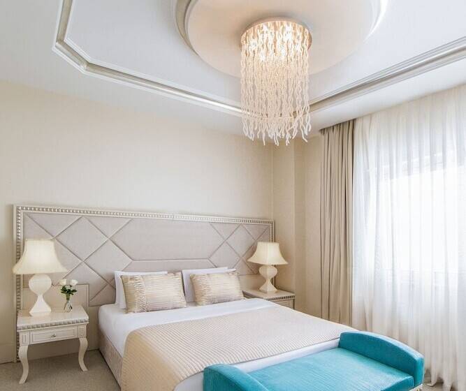 سوییت اجرایی, Qafqaz Riverside