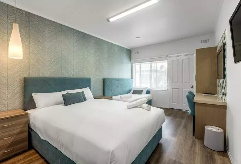 デラックスルーム, Rosebud Motel