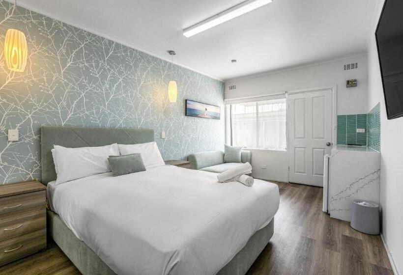 חדר סטנדרט, Rosebud Motel