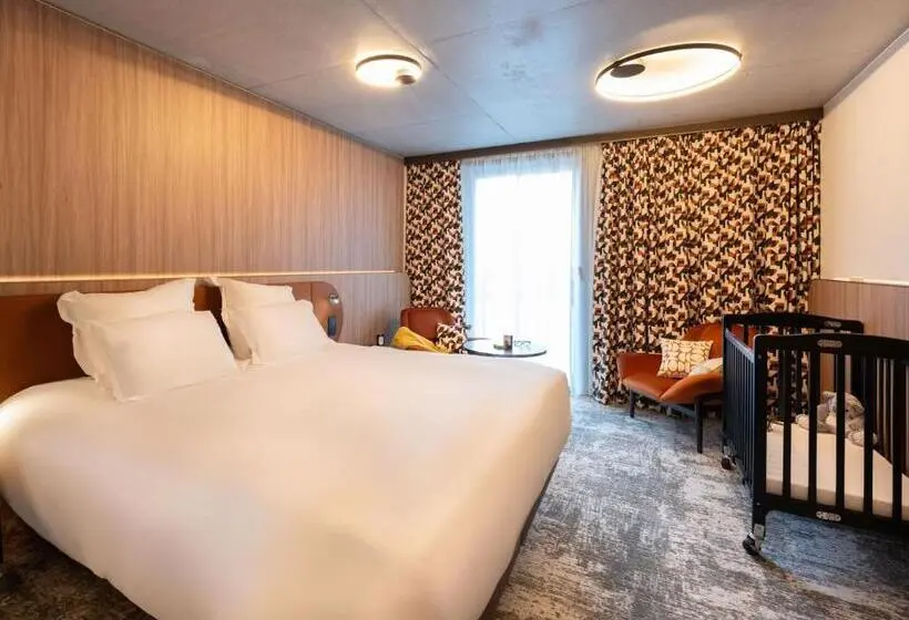 Superior Room King Size Bed