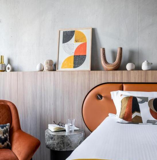 اتاق سوپریور با اتاق نشیمن, Pullman Lyon