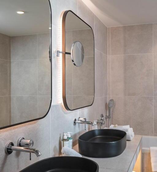 스위트 킹사이즈 침대, Pullman Lyon