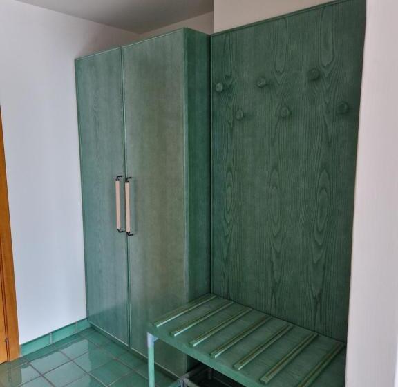 חדר דלוקס עם מרפסת נוף לים, Holiday Double