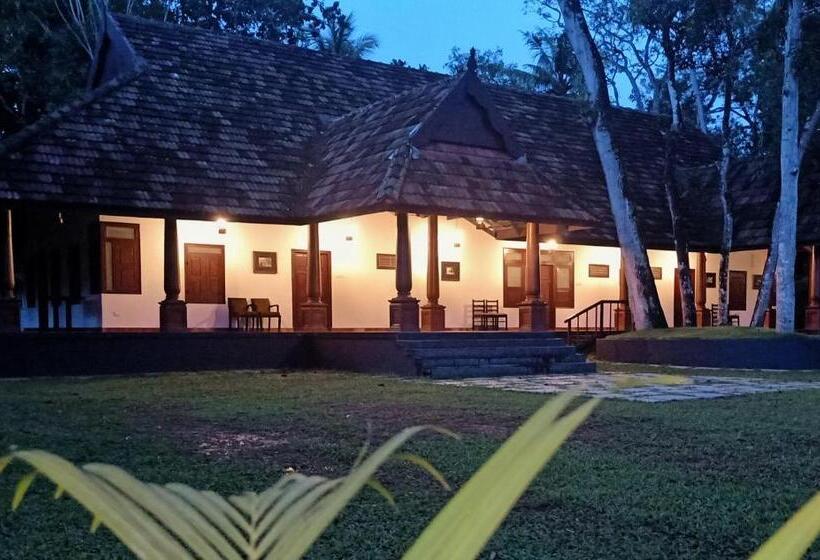 Номер Стандарт Вид на Сад, Marari Beach Palace
