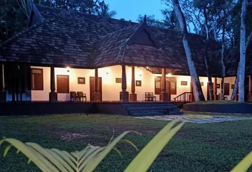 Standard-huone Puutarhanäkymä, Marari Beach Palace