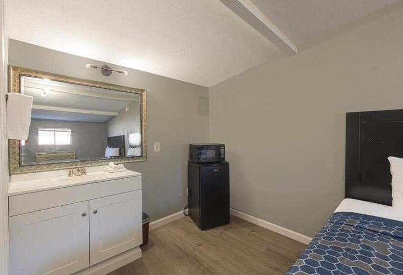 חדר סטנדרט, Sands Motel By Oyo Winnie