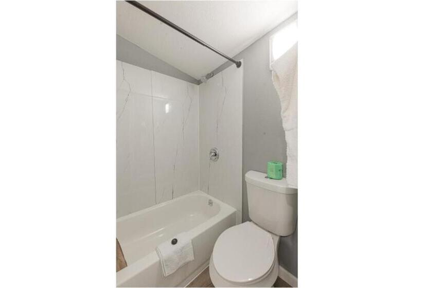 חדר סטנדרט, Sands Motel By Oyo Winnie