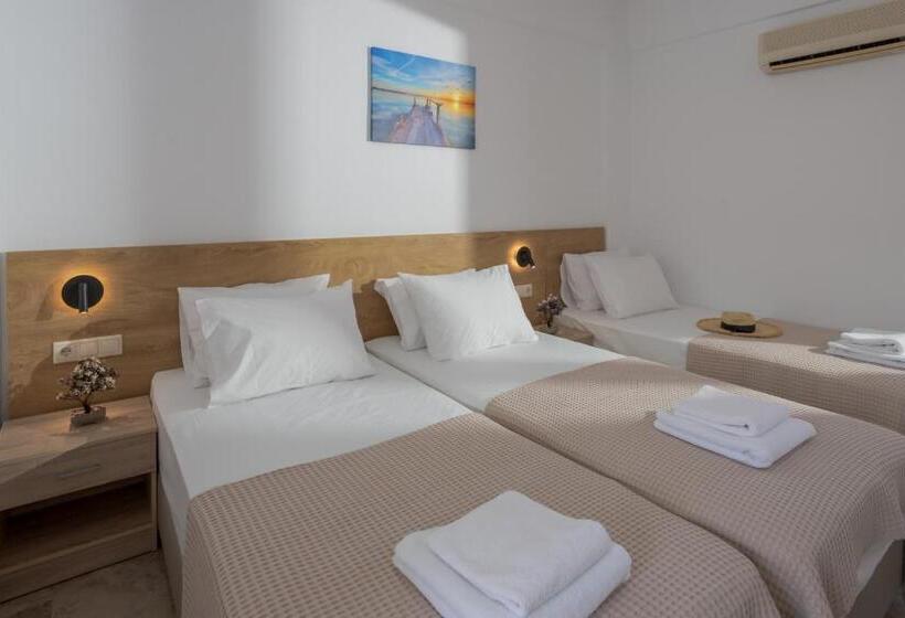 Номер Стандарт Трехместный, Amara Seaside By Estia