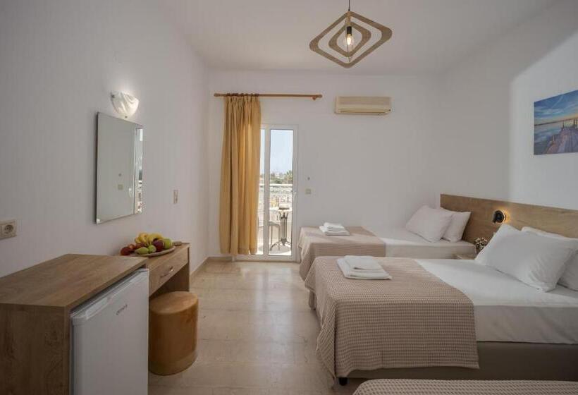 Номер Стандарт Трехместный, Amara Seaside By Estia