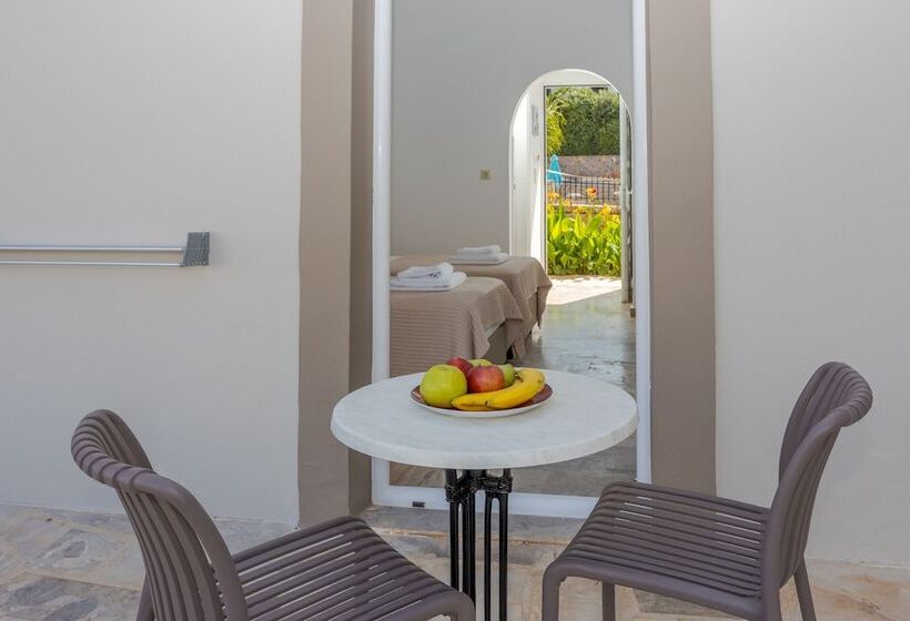 Номер Стандарт, Amara Seaside By Estia