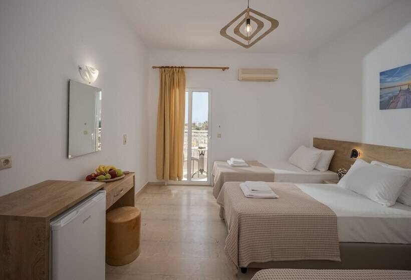 Номер Стандарт Трехместный, Amara Seaside By Estia