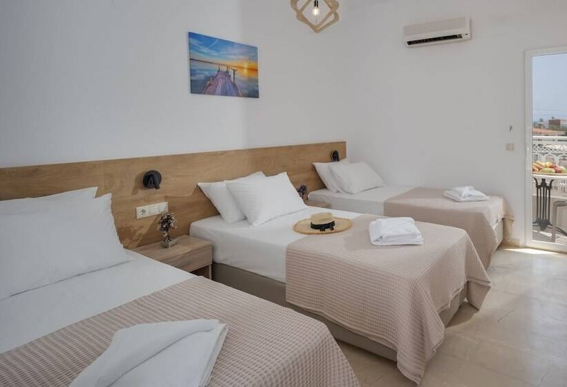 Номер Стандарт Трехместный, Amara Seaside By Estia