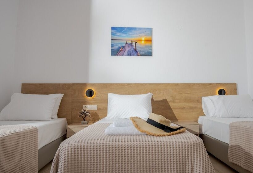 Номер Стандарт Трехместный, Amara Seaside By Estia