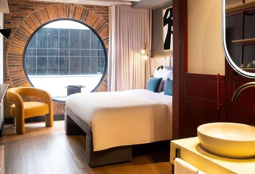 스탠다드 룸, Tribe Medellín