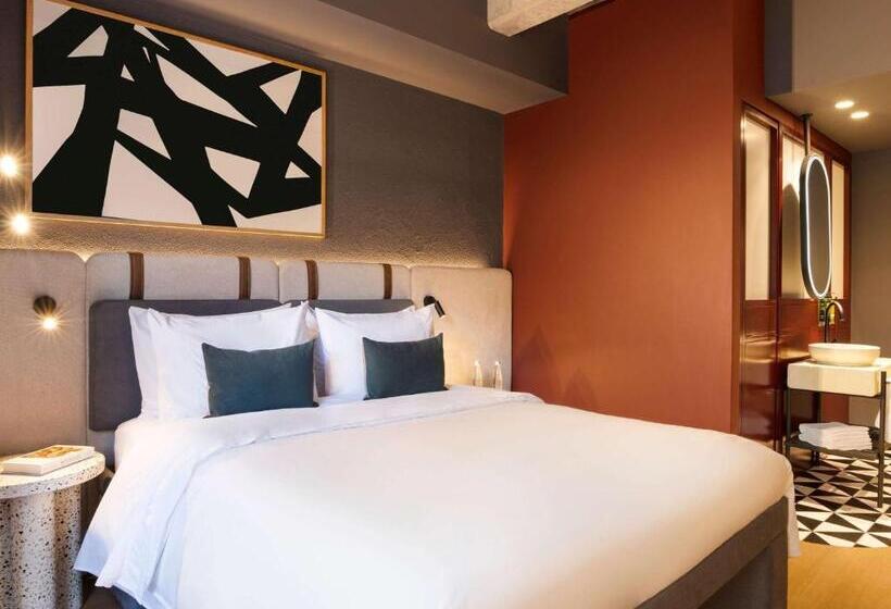 스탠다드 룸, Tribe Medellín