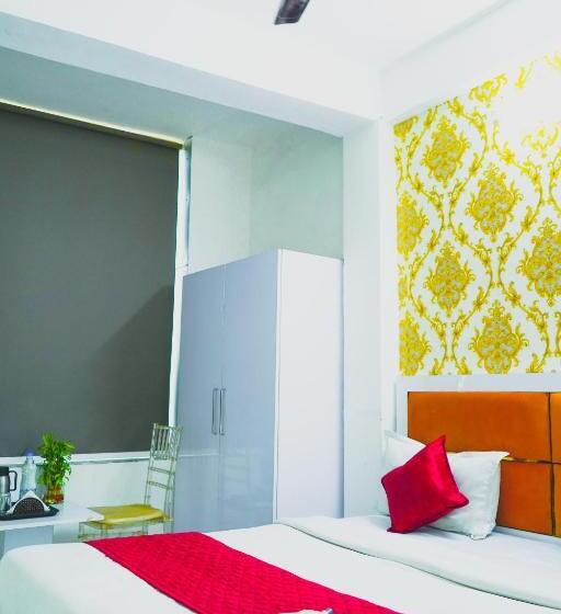 デラックスルーム, Shubham Paradise Noida 70