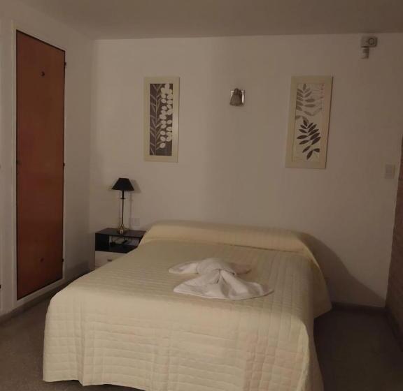 ファミリールーム, Maily Guest House