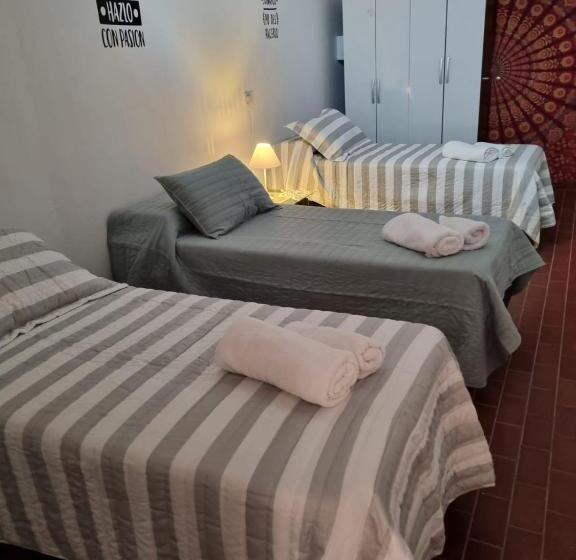 スタンダード４人部屋, Maily Guest House