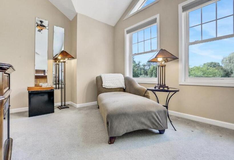Номер Deluxe, Moondance Ridge Suites