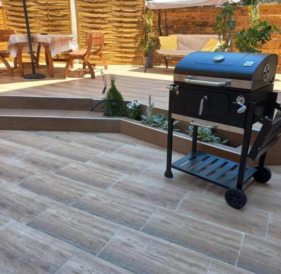 آپارتمان 2 خوابه, Guest House Dani