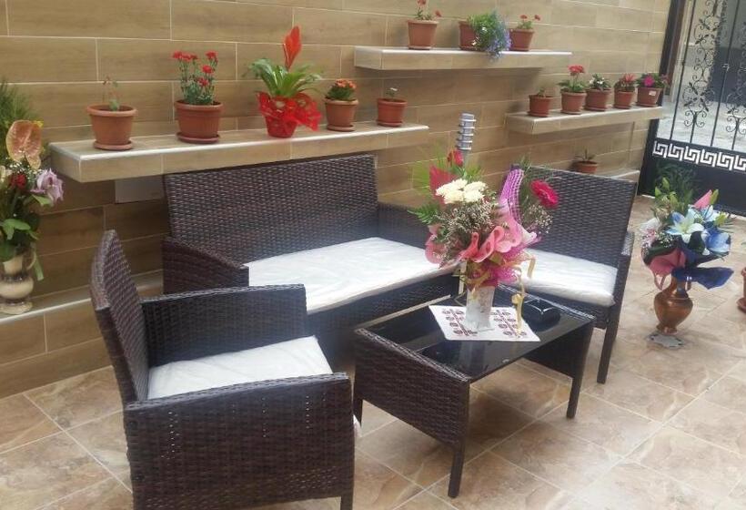 اتاق استاندارد سه تخته با بالکن, Guest House Dani