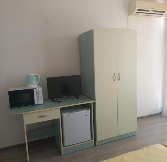 اتاق استاندارد با بالکن, Guest House Dani