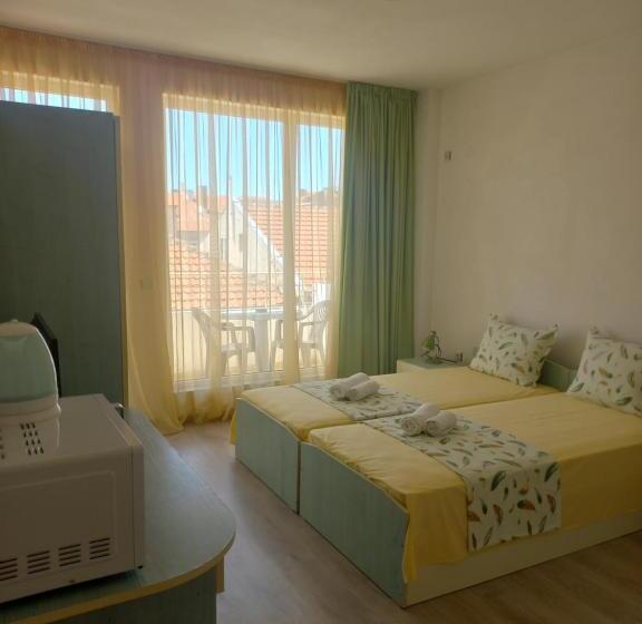 اتاق استاندارد با بالکن, Guest House Dani