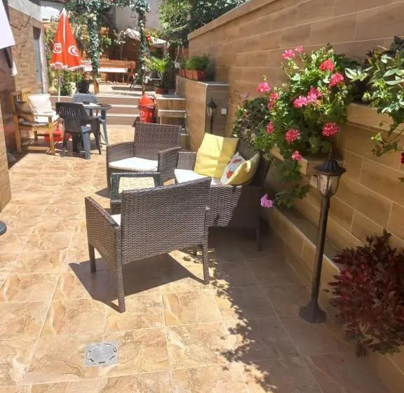 اتاق استاندارد با تراس, Guest House Dani