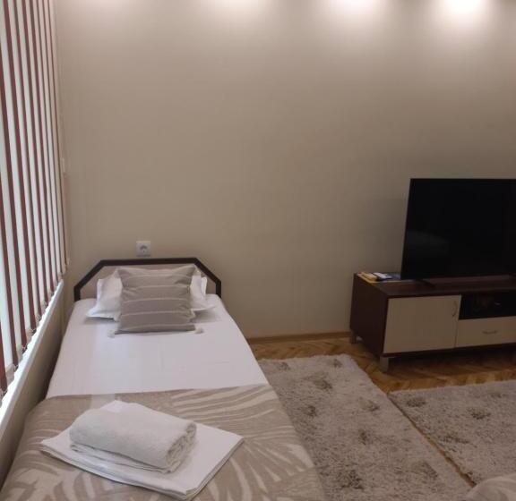 آپارتمان 1 خوابه, Guest House Dani