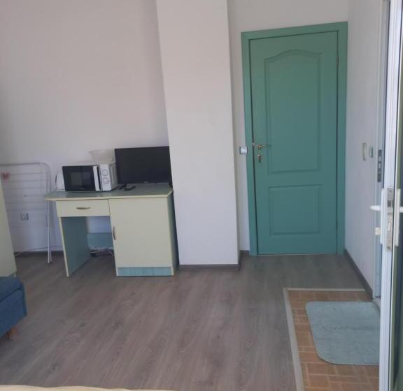 اتاق استاندارد, Guest House Dani