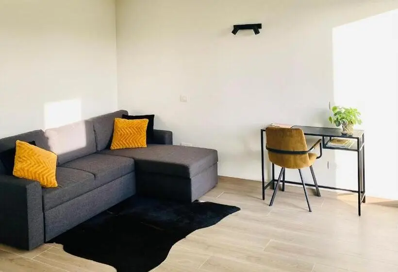 Standard-huone, Inova   Comfort Room With Private Bathroom And Shared Facilities