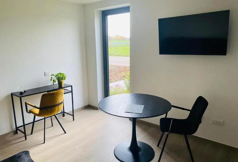 Standard-huone, Inova   Comfort Room With Private Bathroom And Shared Facilities
