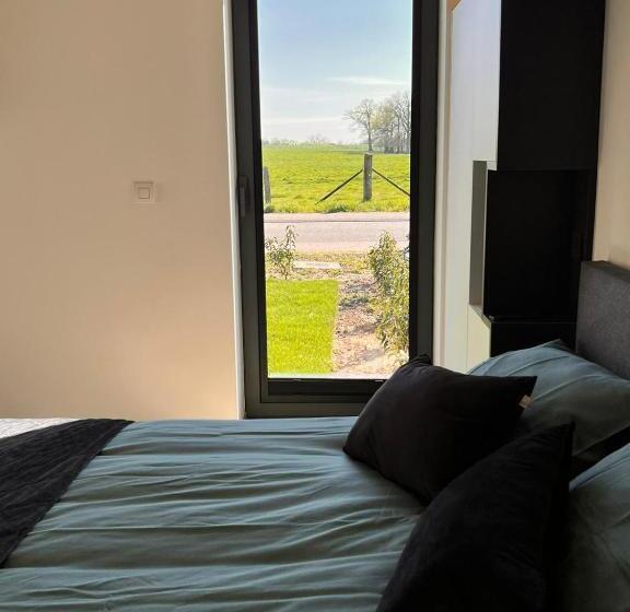 اتاق استاندارد, Inova Guesthouse