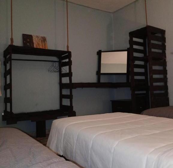 اتاق استاندارد سه نفره, Petra Musa Rural House