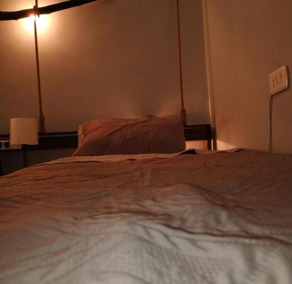 اتاق استاندارد سه نفره, Petra Musa Rural House