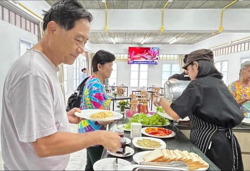 מיטה בחדר משותף, Bbvc Hostel   Collegestay