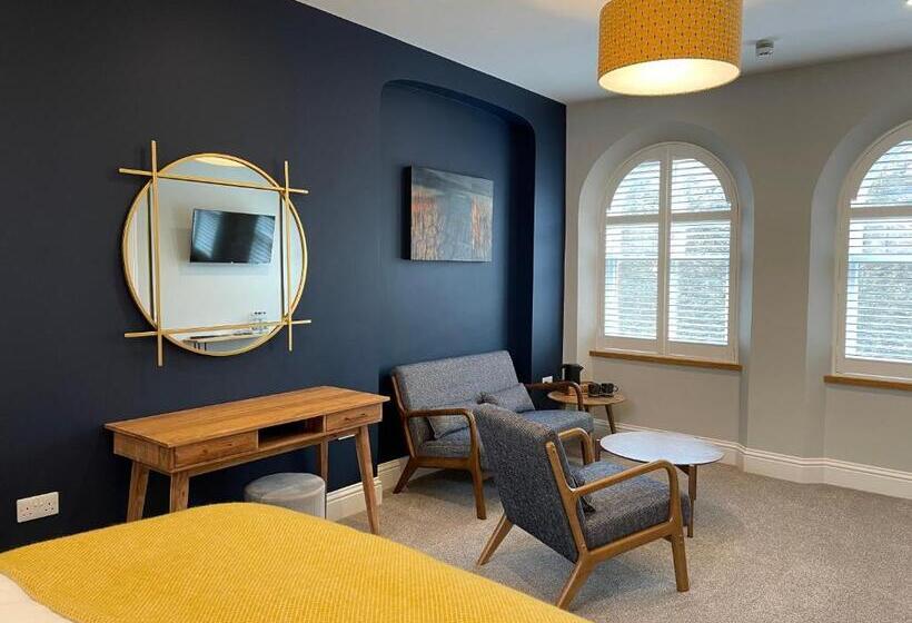 带大床的高级房间, Rooms At Allium