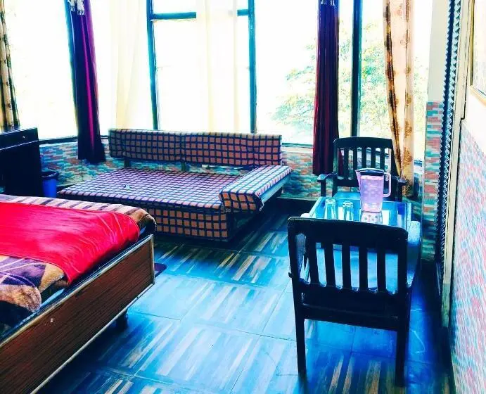 Standard-huone, Holiday Plaza Dalhousie   Near Ghandhi Chowk Mall Road