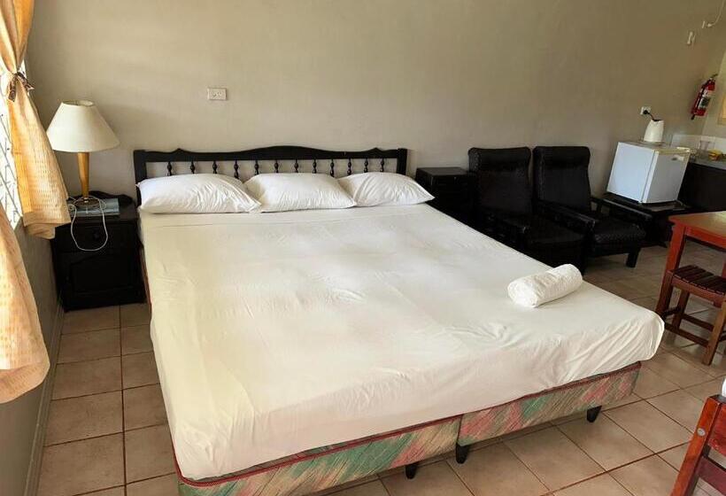 バルコニー付きスタンダードルーム, Tailevu