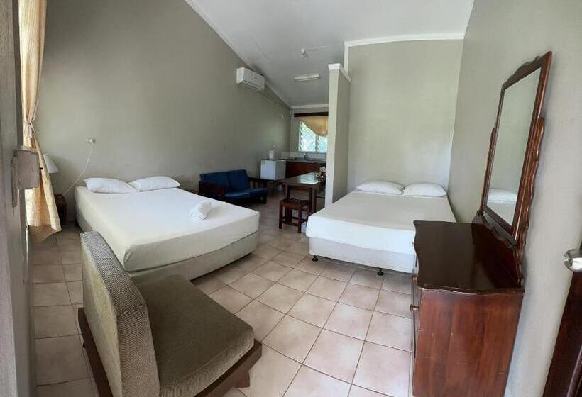 バルコニー付きスタンダードルーム, Tailevu