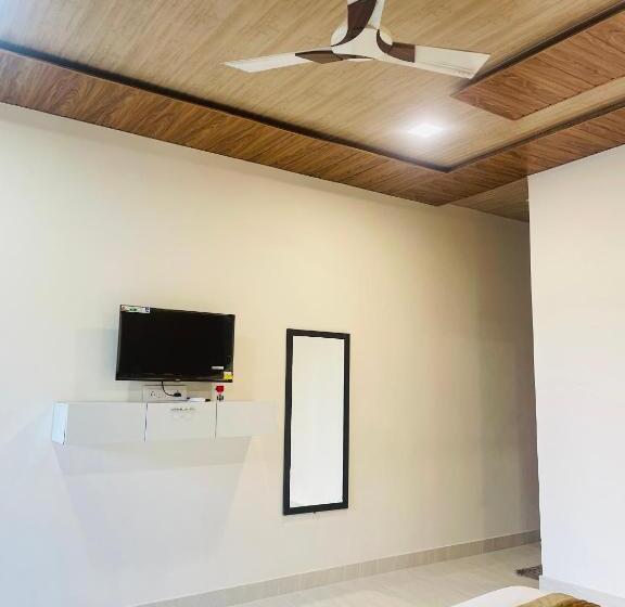 חדר דלוקס, The Deerfield Cottages