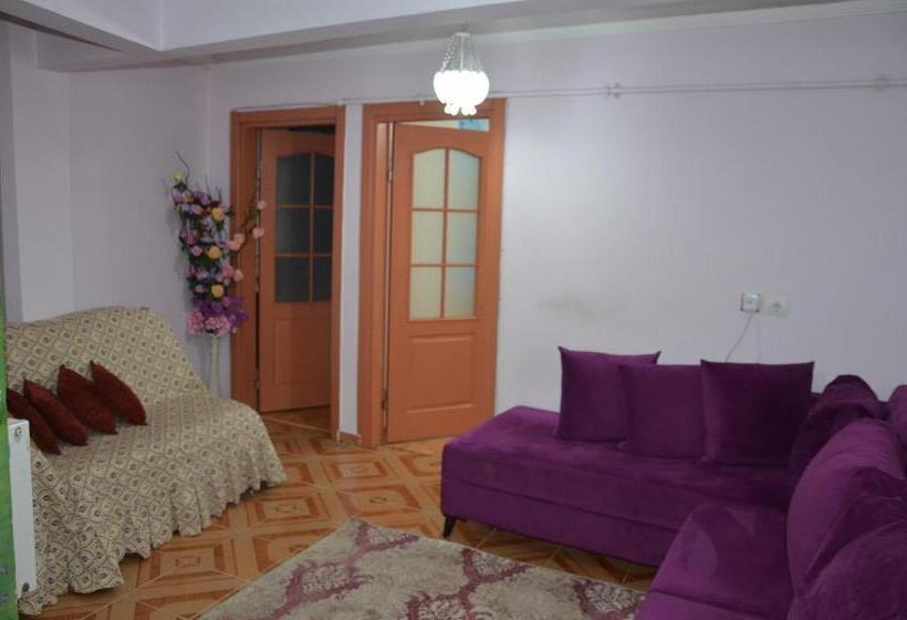 Apartamento 1 Dormitório Vista Jardim, Işıl