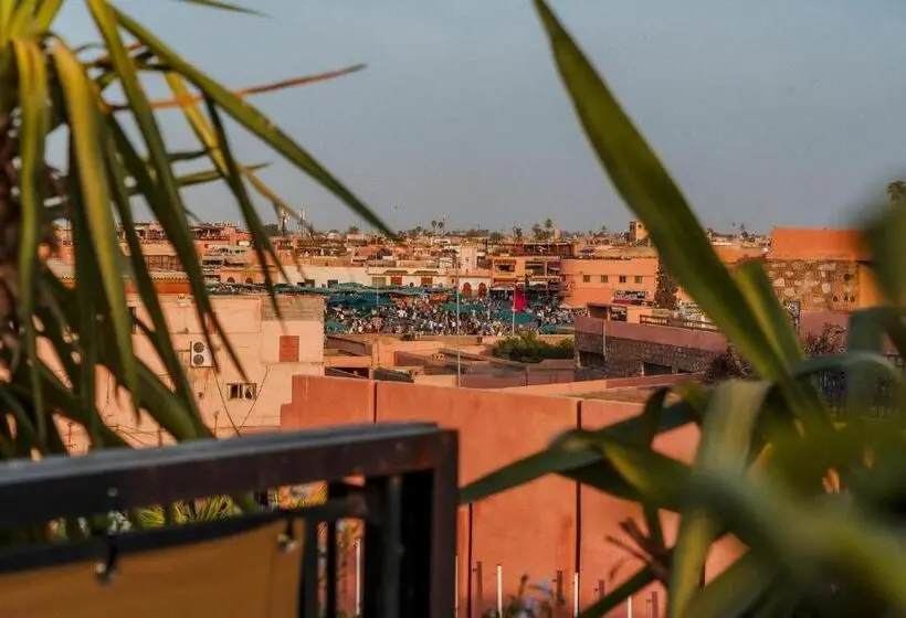 اتاق سوپریور, Dar Nourdha