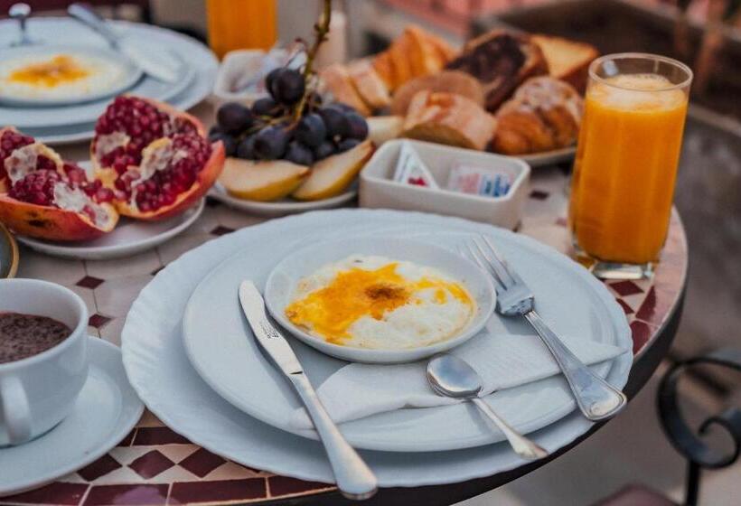 اتاق لوکس, Dar Nourdha