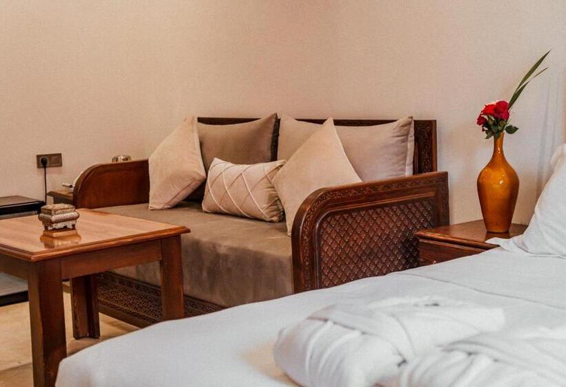 اتاق سوپریور, Dar Nourdha