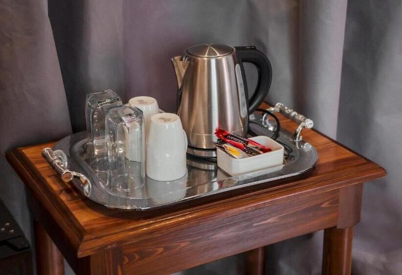 سوییت سوپریور, Dar Nourdha