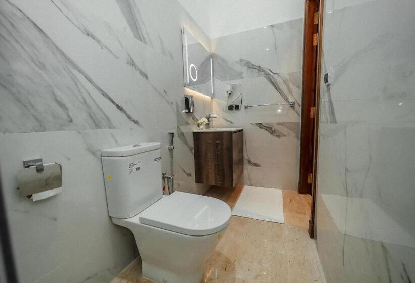 اتاق لوکس, Dar Nourdha