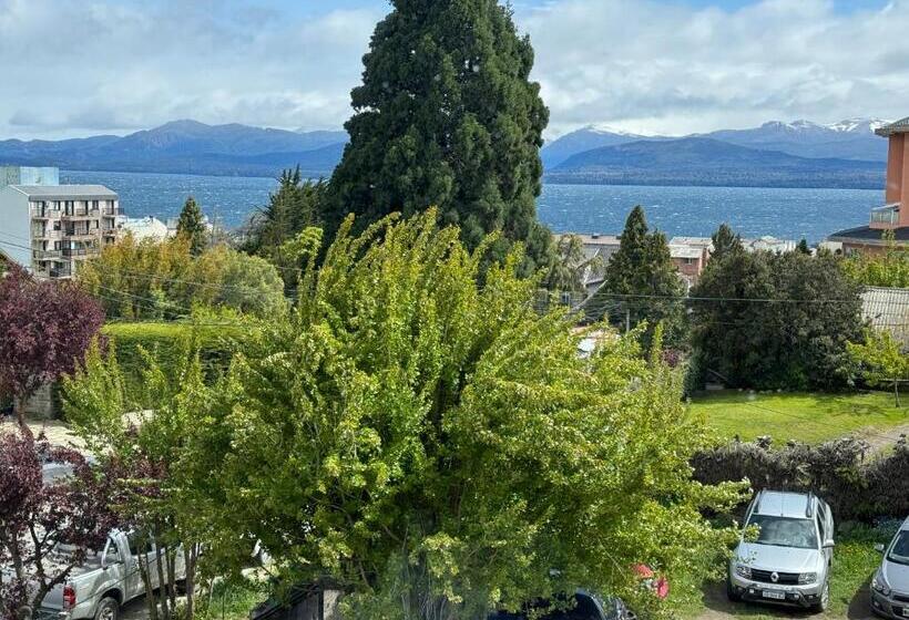 اتاق استاندارد چهارنفره با چشم‌انداز باغ, El Residencial B&b