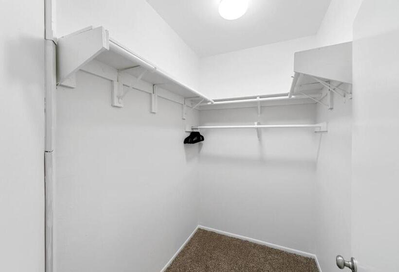 דירת שני חדרים, Beverly Hills Glamour Oasis 2 Br Apt With Parking 304